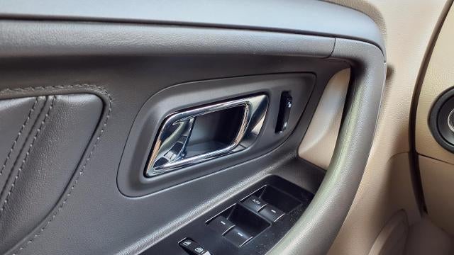 2010 Ford Taurus SEL