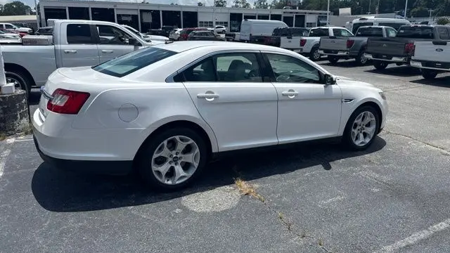 2011 Ford Taurus SEL