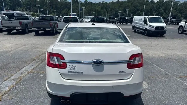 2011 Ford Taurus SEL