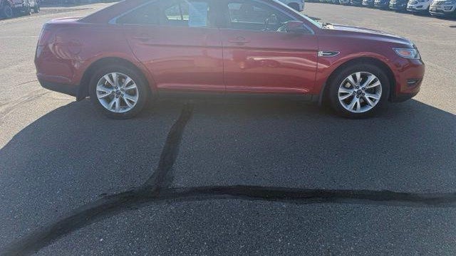 2010 Ford Taurus SEL