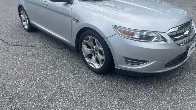 2011 Ford Taurus SEL