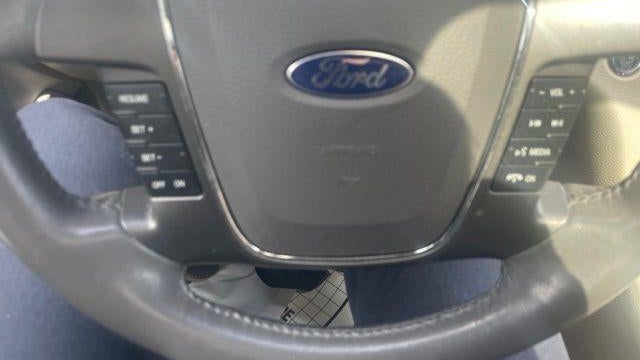 2011 Ford Taurus SEL