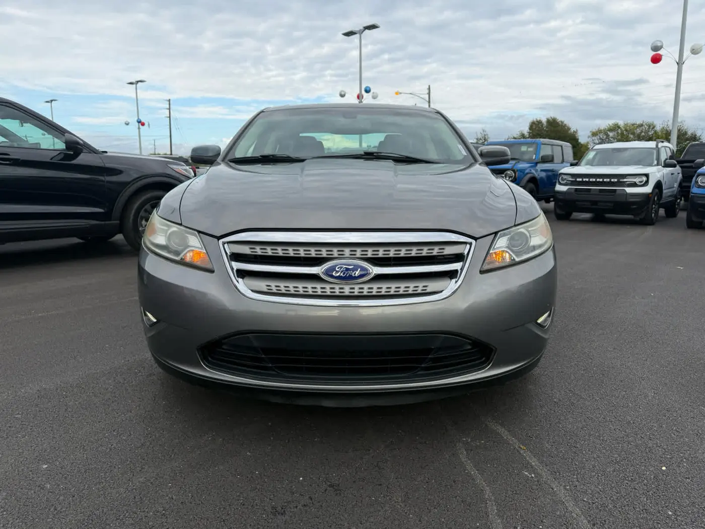 2012 Ford Taurus - $9,900