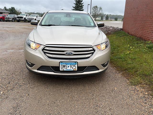 2017 Ford Taurus Limited — photo 1 of 11