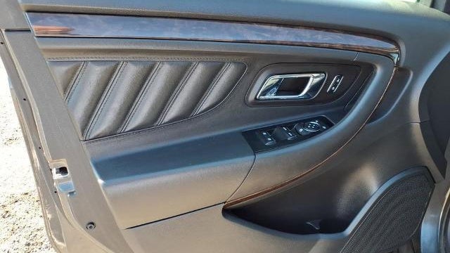 2015 Ford Taurus Limited