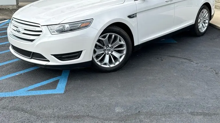 2017 Ford Taurus Limited
