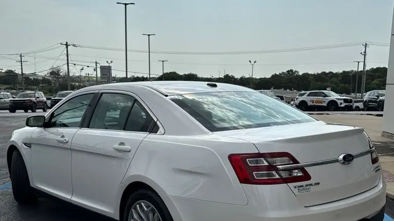 2017 Ford Taurus Limited