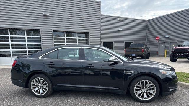 2017 Ford Taurus Limited