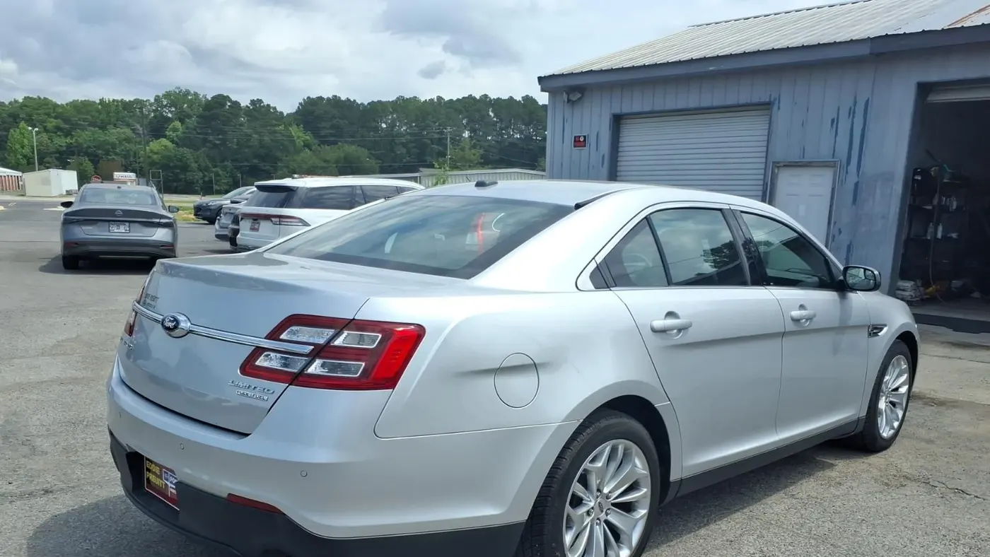 2015 Ford Taurus Limited