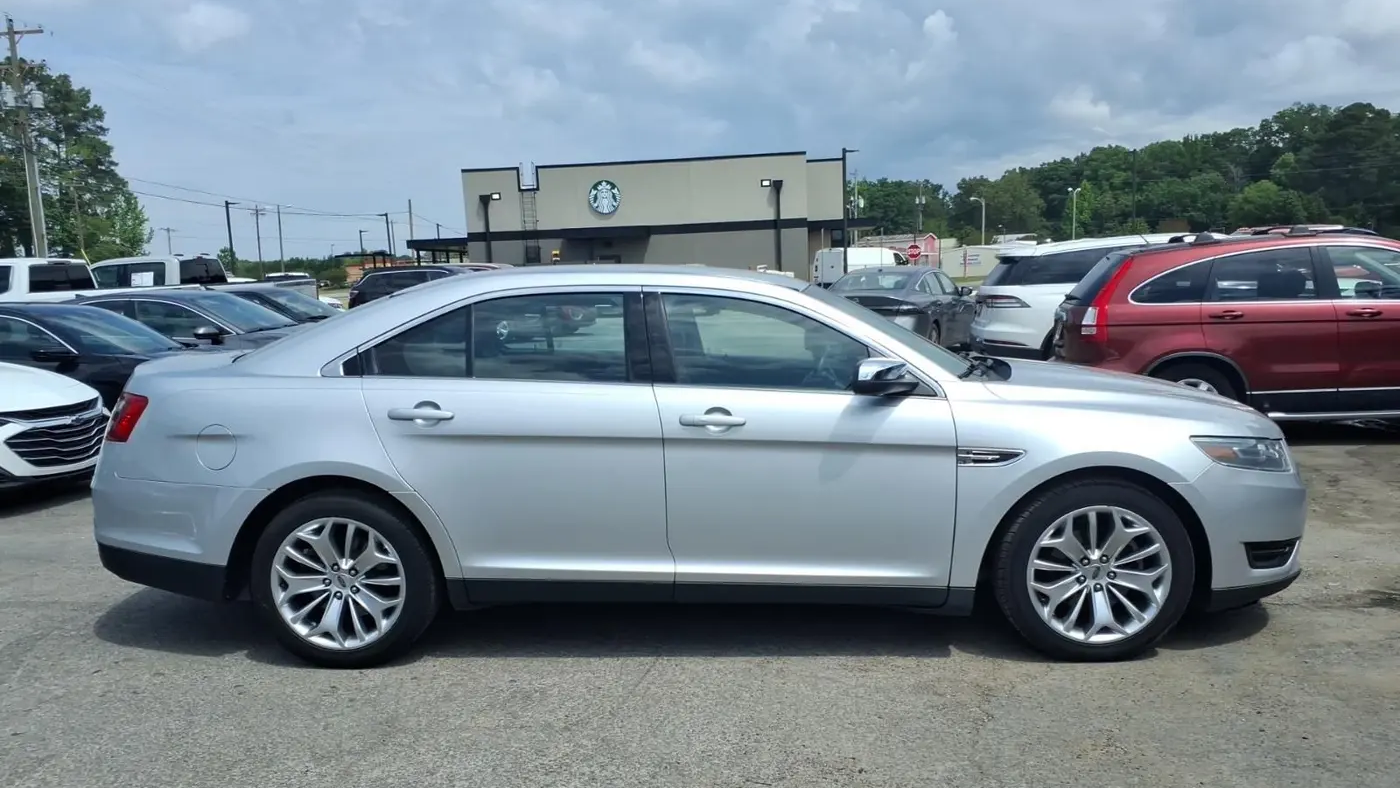 2015 Ford Taurus Limited