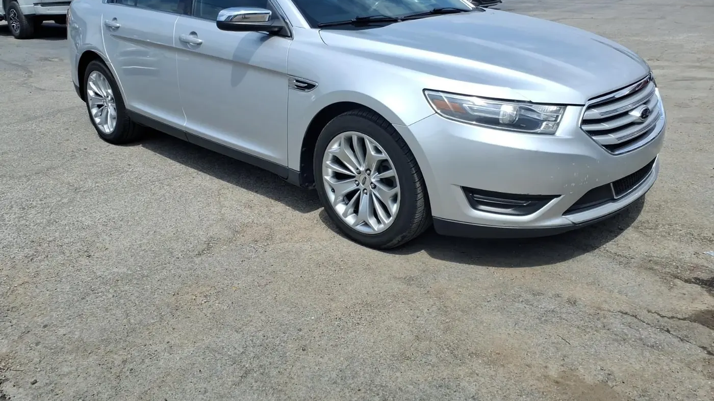 2015 Ford Taurus Limited