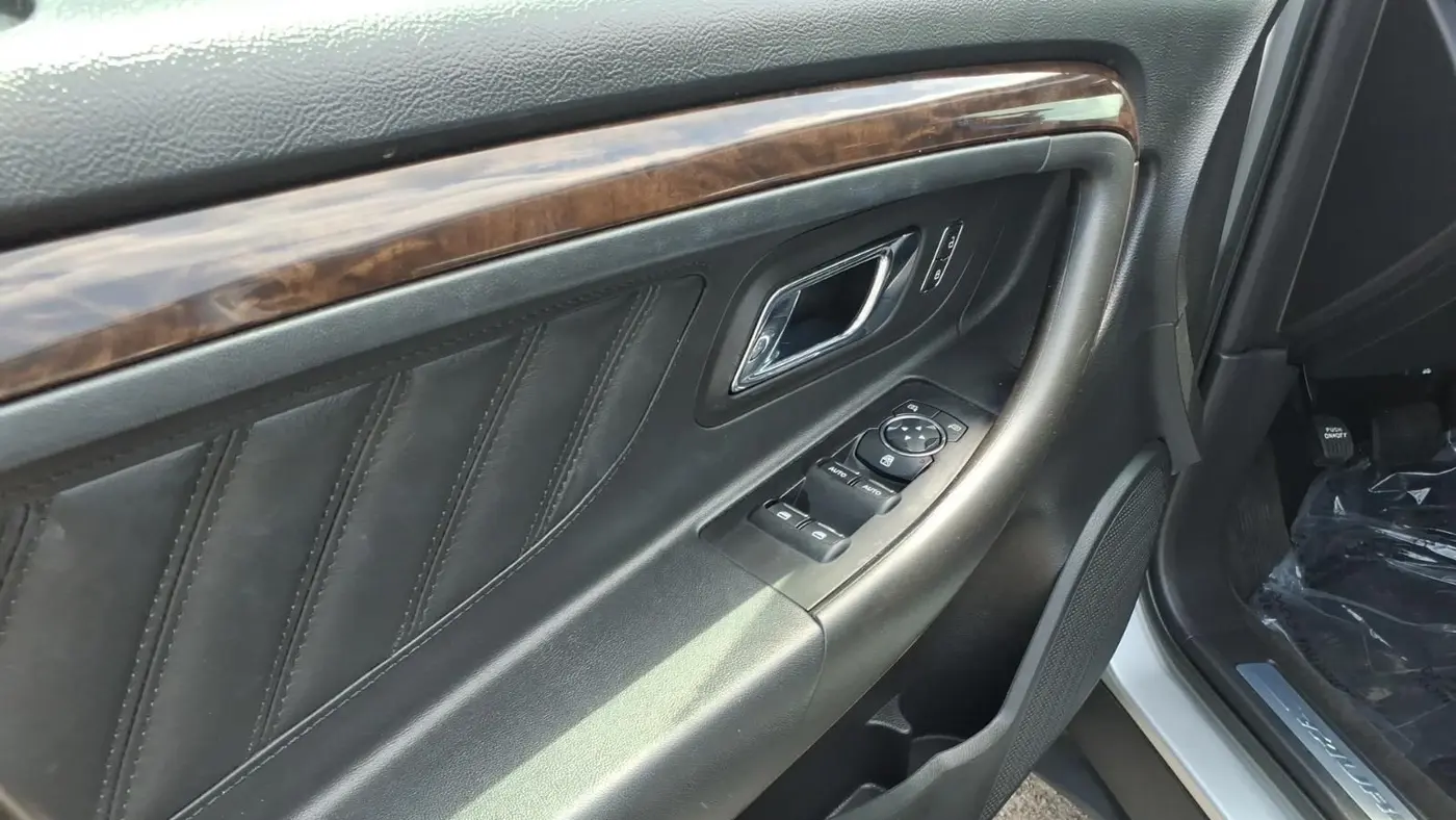 2015 Ford Taurus Limited