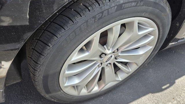 2015 Ford Taurus Limited
