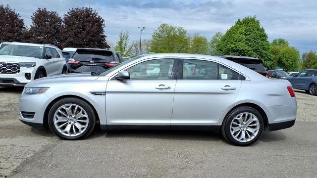 2017 Ford Taurus Limited