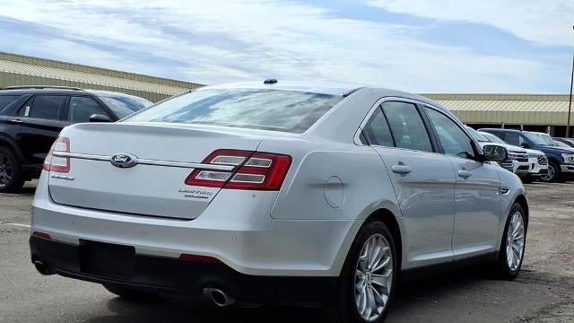 2017 Ford Taurus Limited