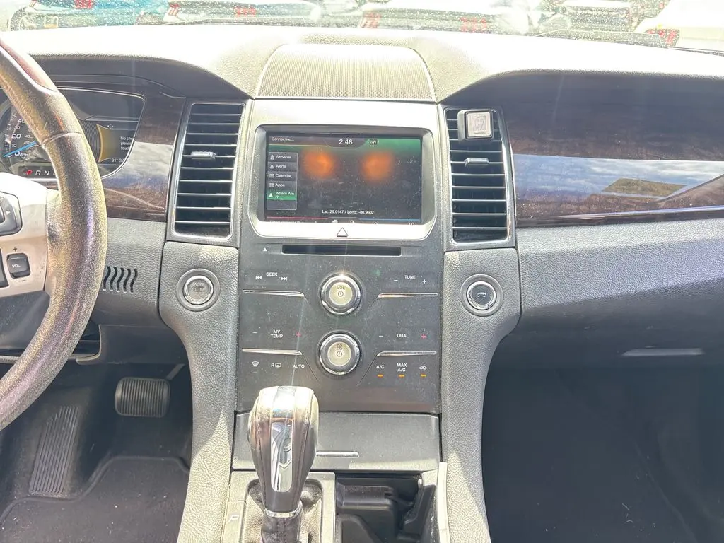 2015 Ford Taurus - $11,001