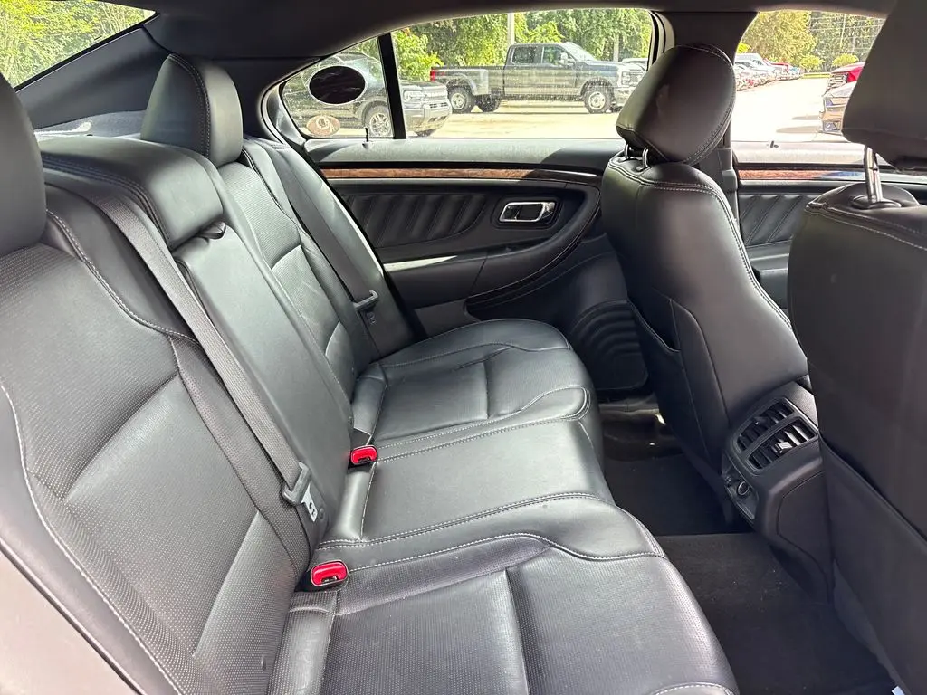 2015 Ford Taurus - $11,001