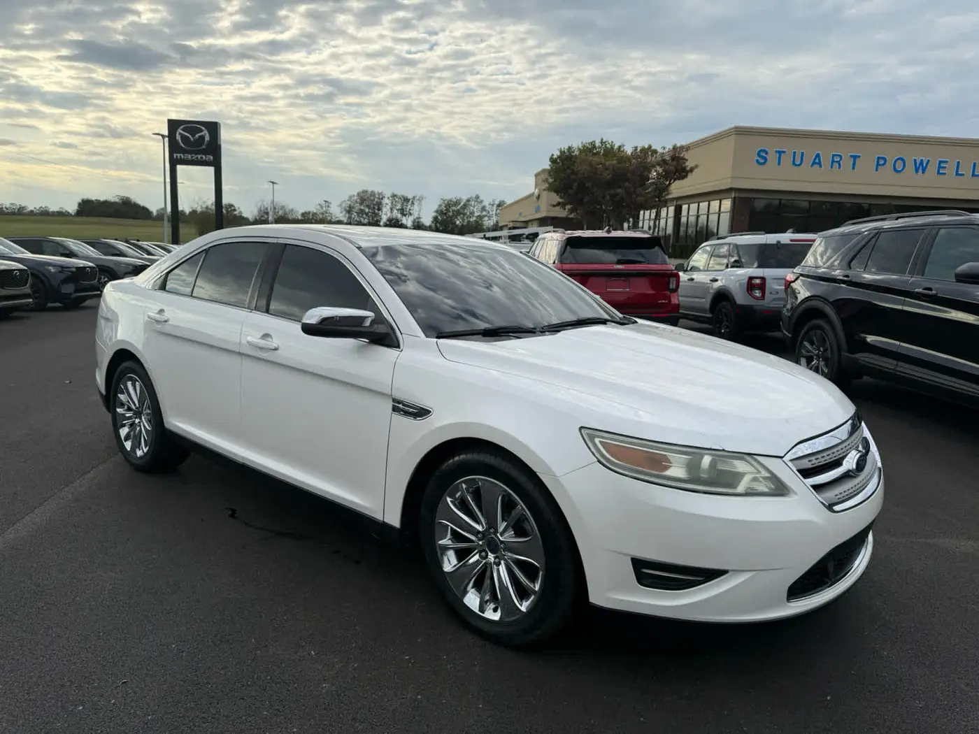2010 Ford Taurus - $7,500