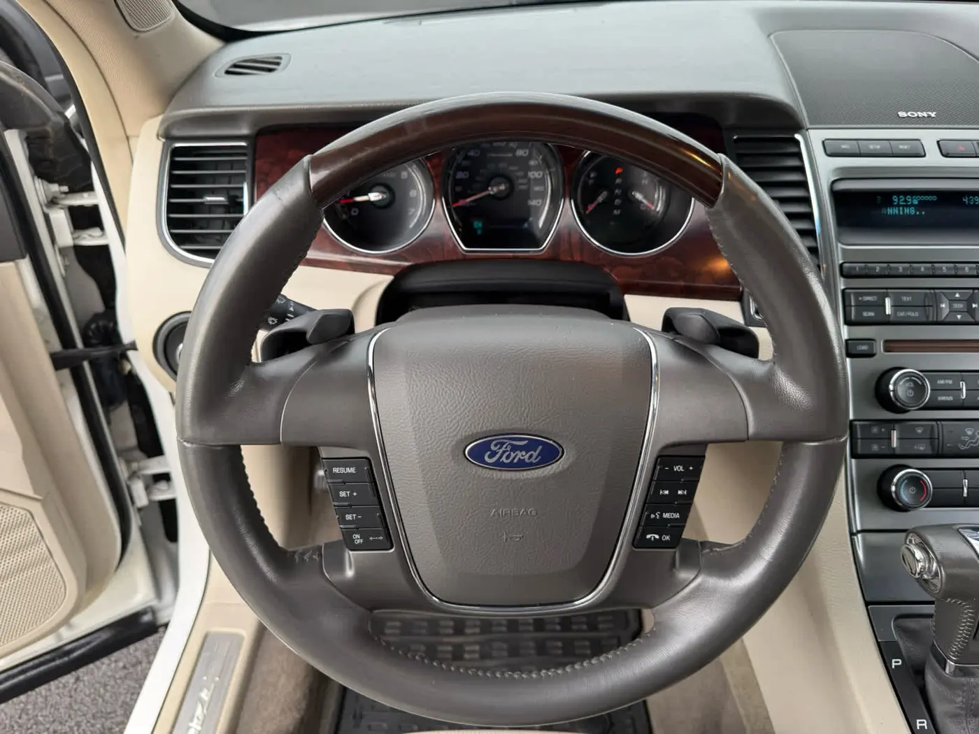 2010 Ford Taurus - $7,500