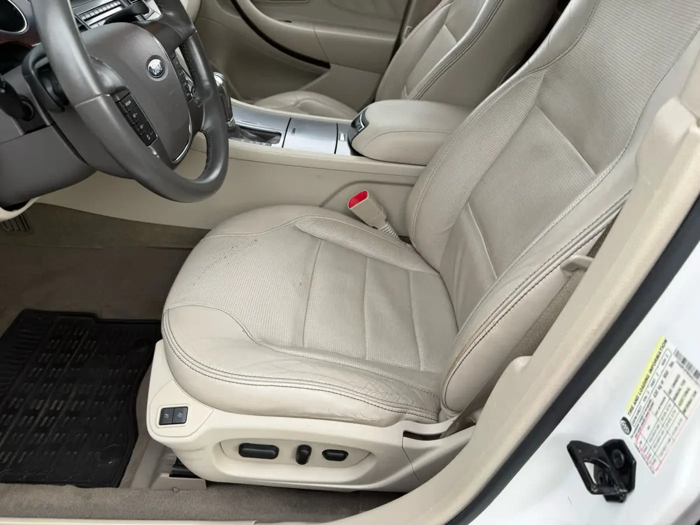 2010 Ford Taurus - $7,500