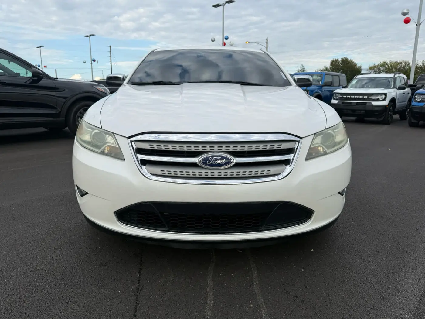 2010 Ford Taurus - $7,500