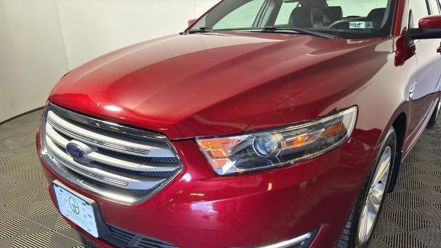 2017 Ford Taurus SEL