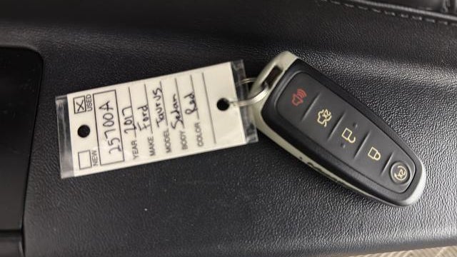 2017 Ford Taurus SEL