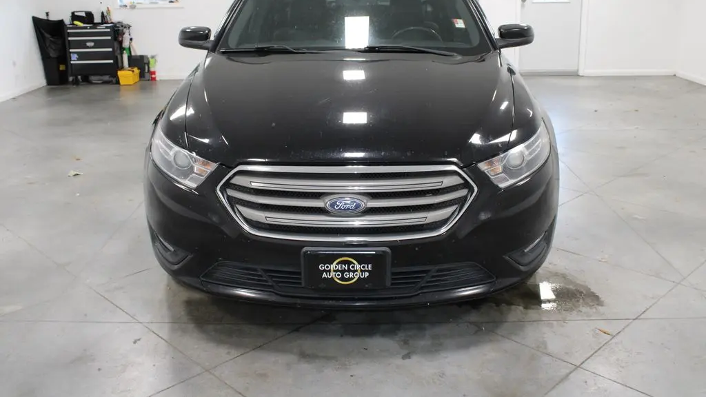 2017 Ford Taurus SEL