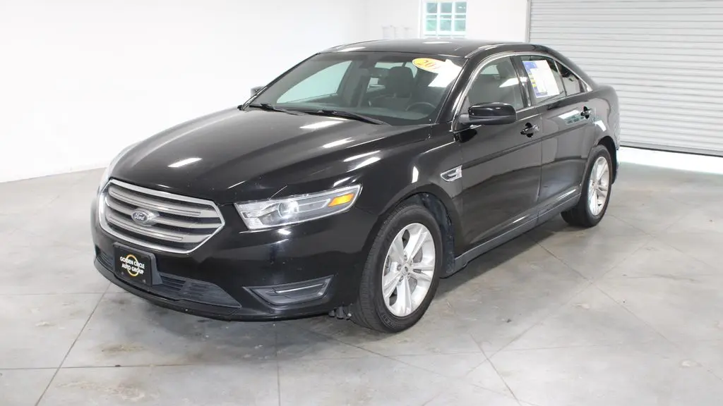 2017 Ford Taurus SEL