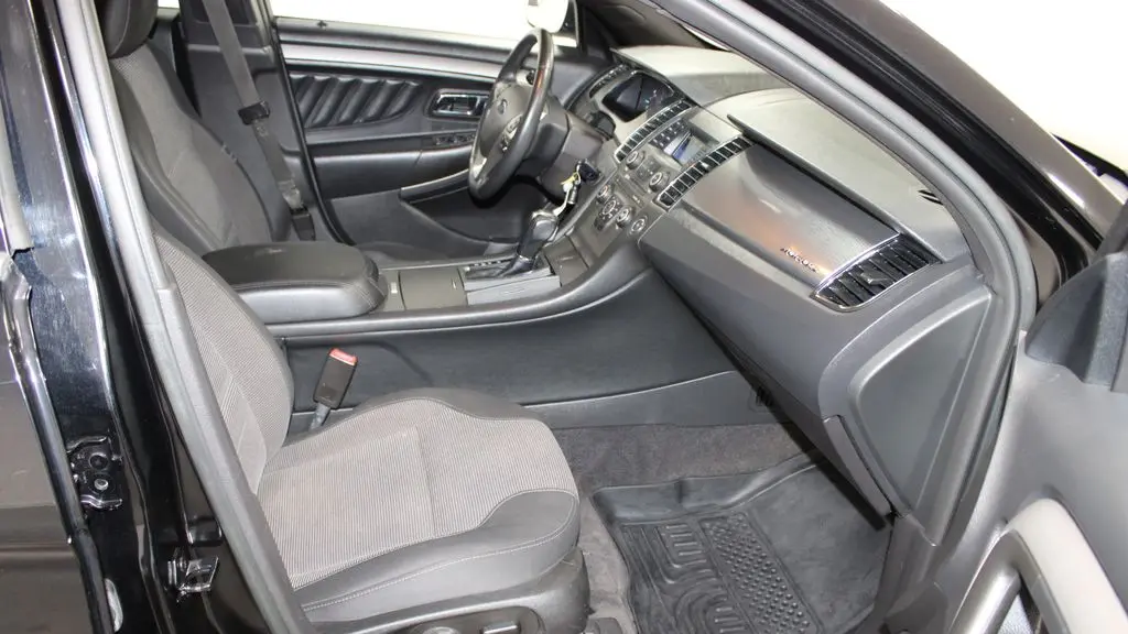 2017 Ford Taurus SEL