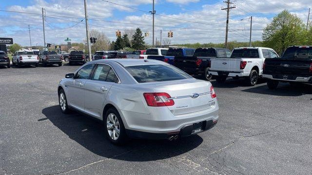 2011 Ford Taurus SEL