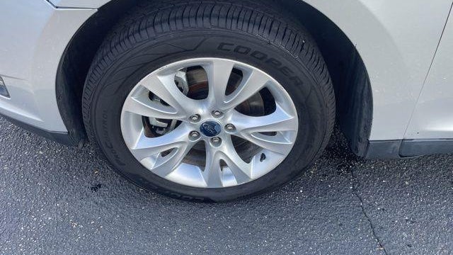 2011 Ford Taurus SEL