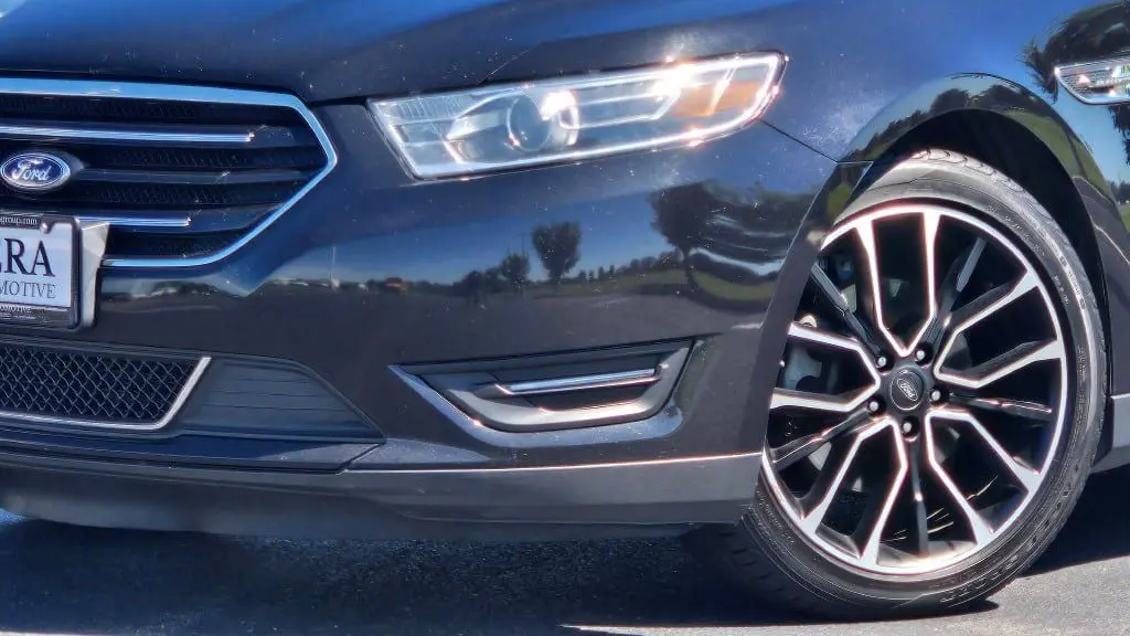 2019 Ford Taurus Limited