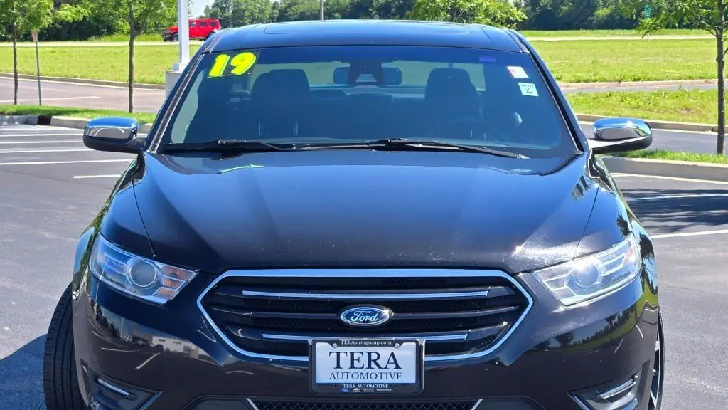 2019 Ford Taurus Limited