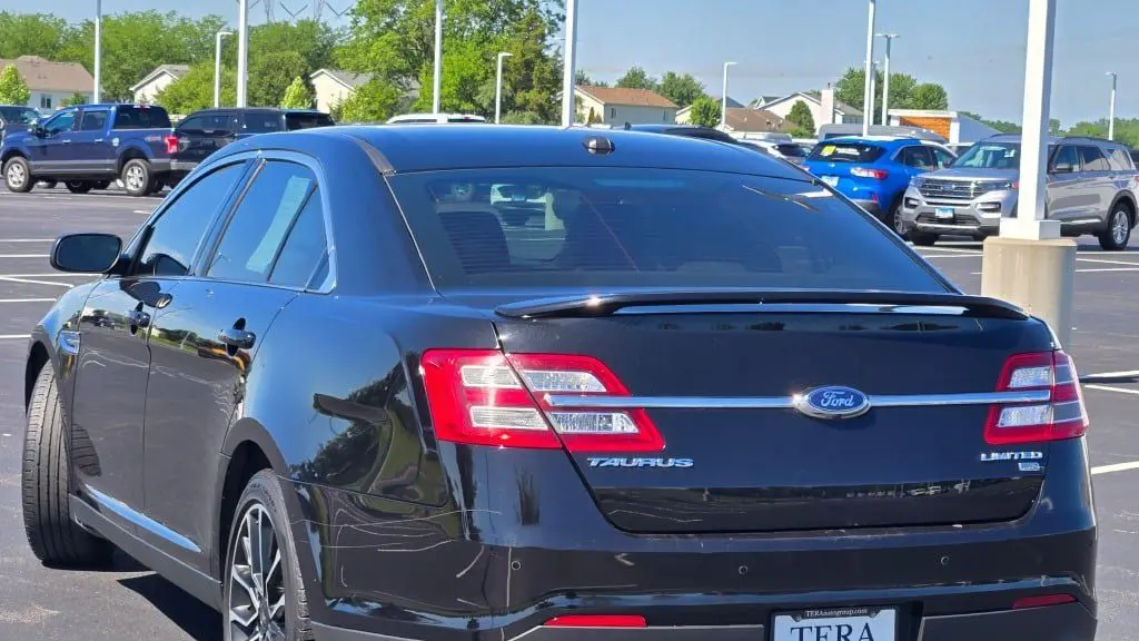 2019 Ford Taurus Limited