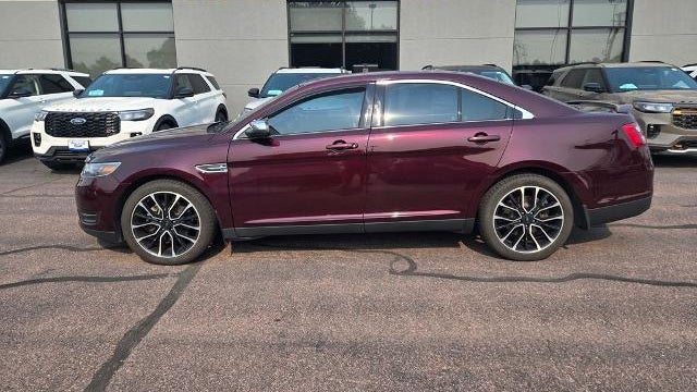 Preowned 2019 Ford Taurus Limited for Sale