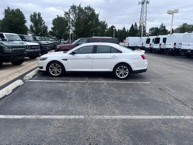 2014 Ford Taurus
