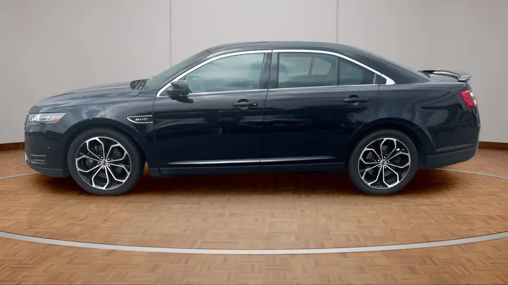 2017 Ford Taurus SHO