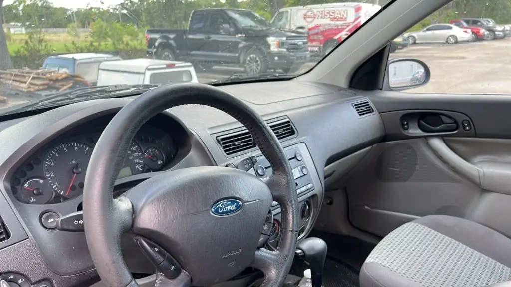 2007 Ford Focus ZX4 S