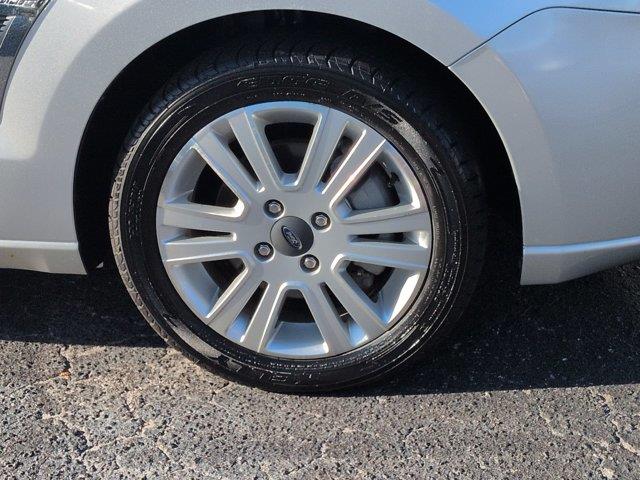 2009 Ford Focus - $8,995