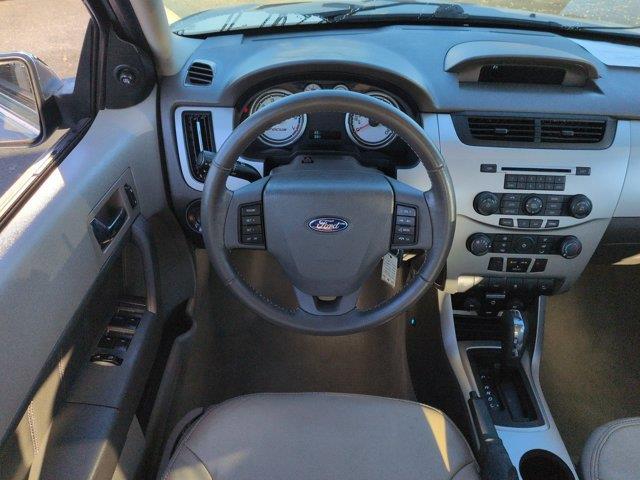 2009 Ford Focus - $8,995