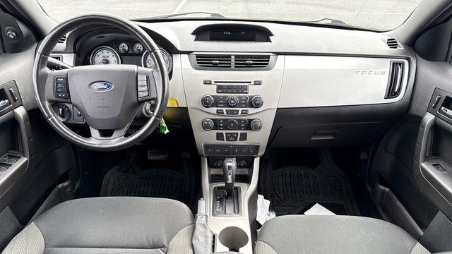 2010 Ford Focus SES