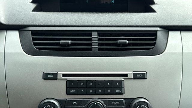 2010 Ford Focus SES