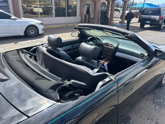 2004 Ford Thunderbird - $11,888