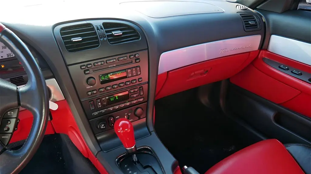 2002 Ford Thunderbird Deluxe