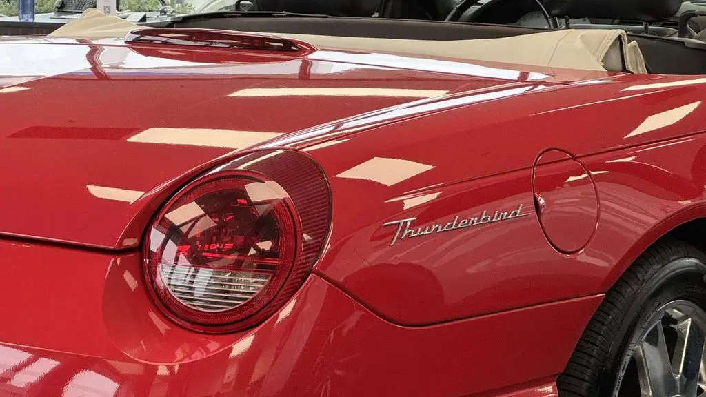 2002 Ford Thunderbird Deluxe