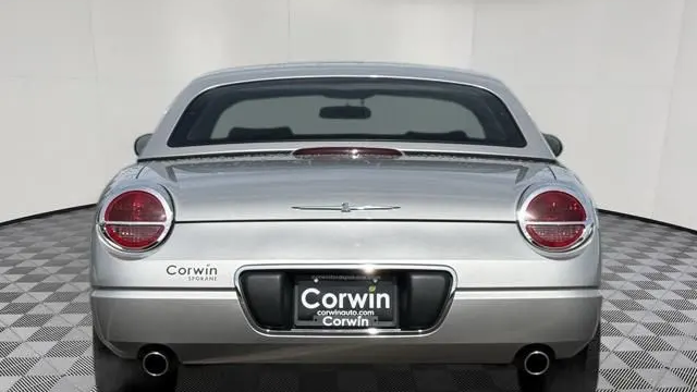 2005 Ford Thunderbird Deluxe