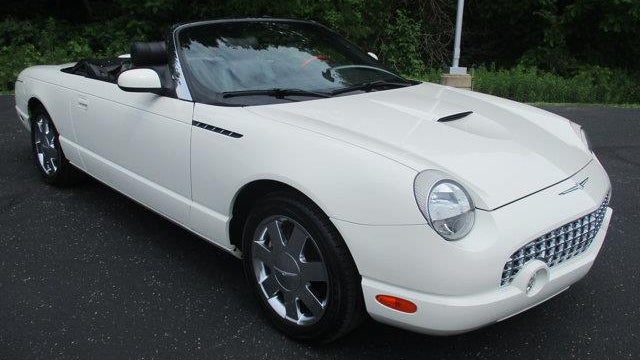 2002 Ford Thunderbird Deluxe