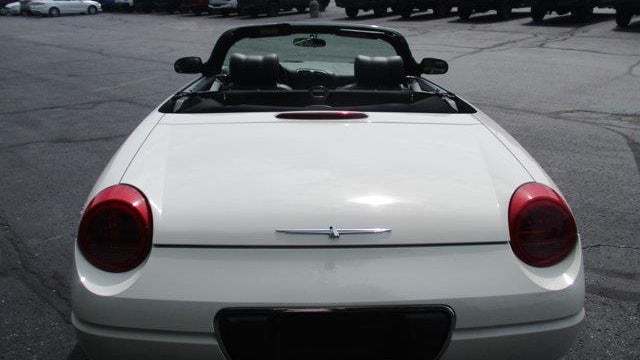 2002 Ford Thunderbird Deluxe