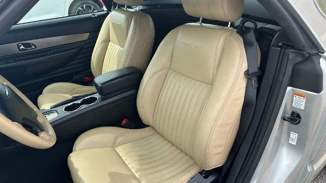 2004 Ford Thunderbird Deluxe